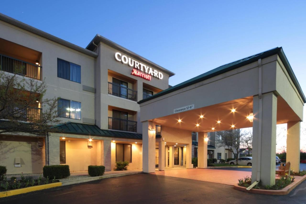 Courtyard By Marriott Dayton North Hotel Exterior photo